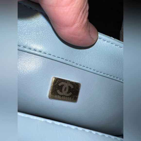 *SOLD*NWT Chanel 22P Quilted Pending CC Small Classic Flap Lambskin w Receipt! - Picture 8 of 13